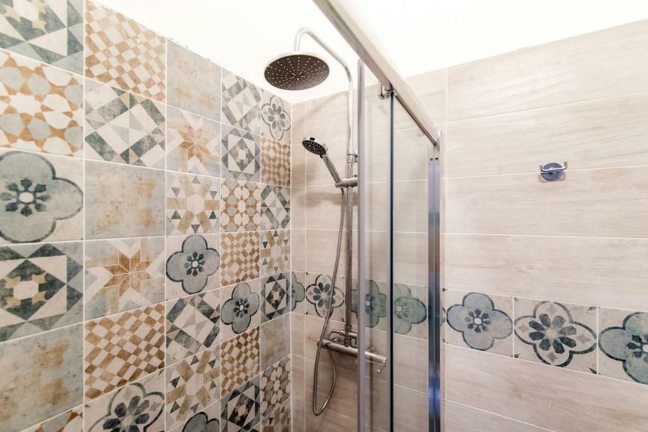 Maison Peltrera Côme Esterno foto